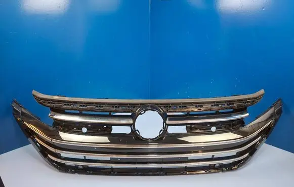 Volkswagen Arteon Front bumper upper radiator grill 3G8853655E 3G88536551BA