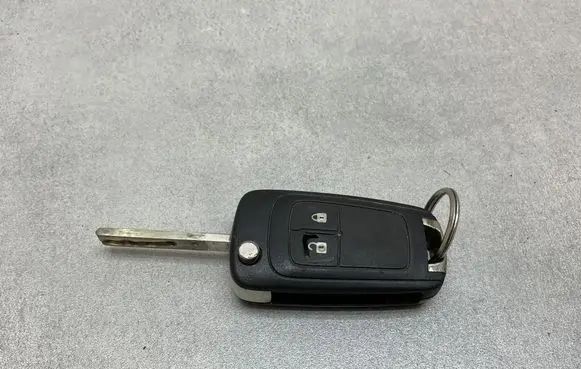 Opel Mokka Ignition key/card 