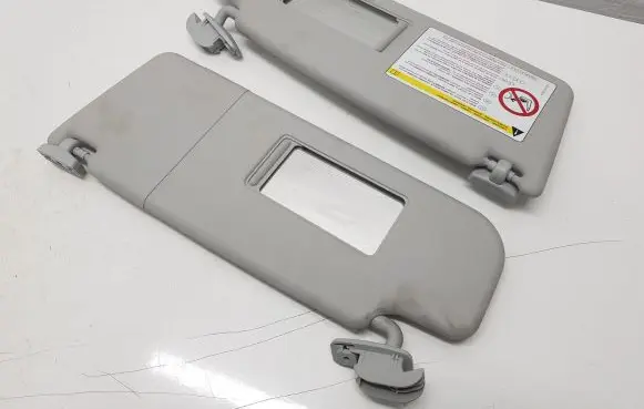 Skoda Yeti (5L) Sun visor 1Z0857551 1Z0857552