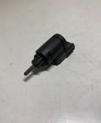 Volkswagen Golf V Brake pedal sensor switch 3B0945511C
