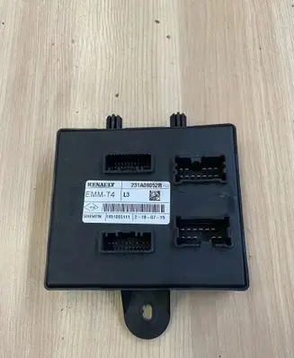 Opel Vivaro Engine control unit/module ECU 231A08052R