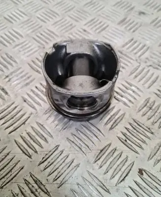 BMW 6 F12 F13 Piston N57