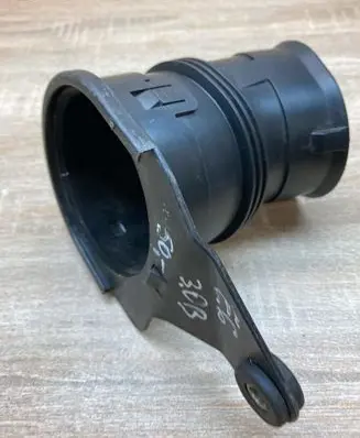 BMW 5 E60 E61 Air intake duct part 7521016