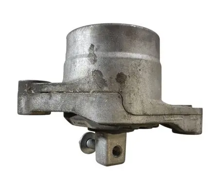 Engine mount bracket
