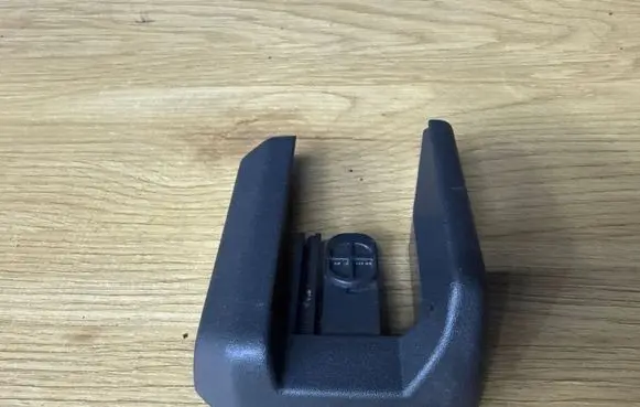 Volvo S80 Front passenger seat rail trim 30675581