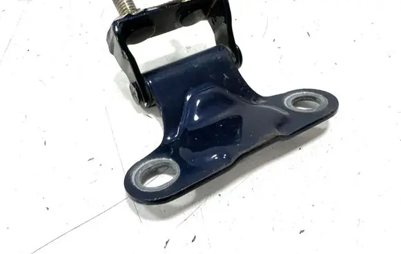 Toyota Avensis T270 Tailgate/trunk/boot hinge