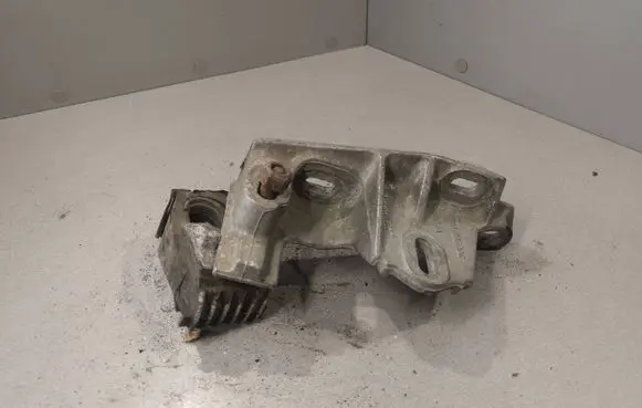 Volkswagen Sharan Engine mounting bracket 7M0199600C 95VW6030AC