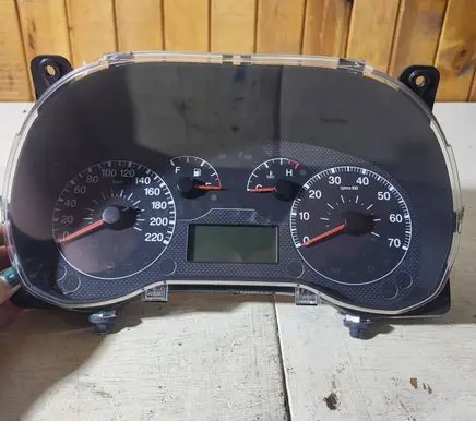 Speedometer (instrument cluster)