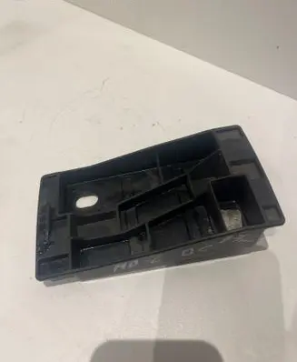 Mercedes-Benz C W202 Rear bumper mounting bracket A2028800630