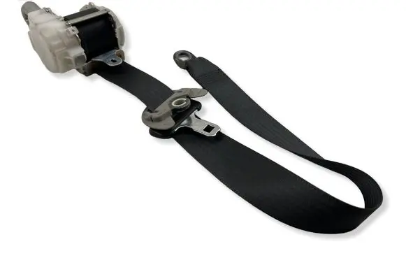 Toyota RAV 4 (XA30) Front seatbelt 7Q1410P 667188
