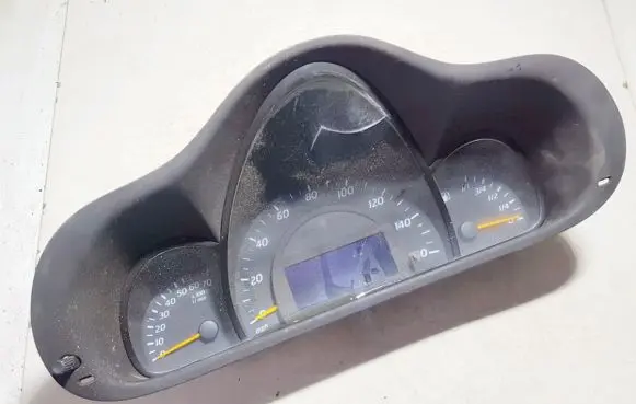 Mercedes-Benz C W203 Speedometer (instrument cluster) a2035463947 87001439