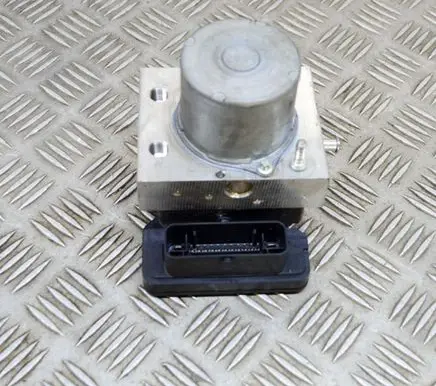 Tesla Model 3 ABS Pump 104474500B 0265257793