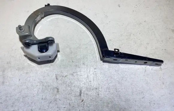 Tailgate/trunk/boot hinge