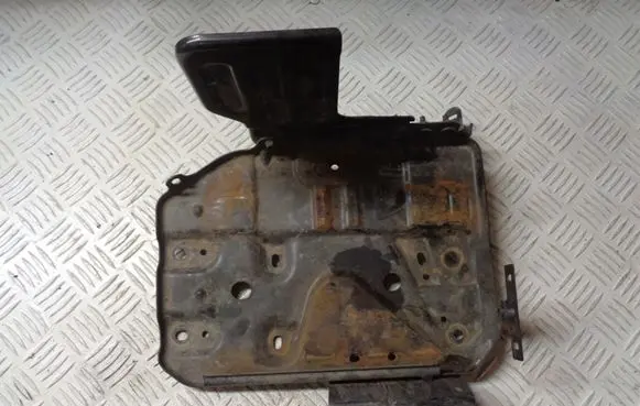 Nissan Note (E12) Battery tray 