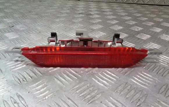 Toyota Corolla E120 E130 Third/center stoplight