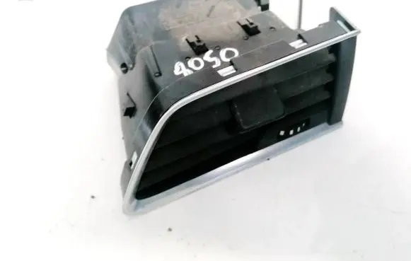 Peugeot 508 Dash center air vent grill 9686445377 A1010108