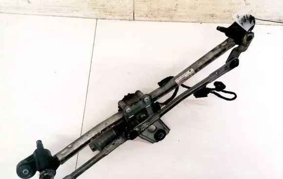 Opel Astra H Front wiper linkage and motor 13111211 3397020632