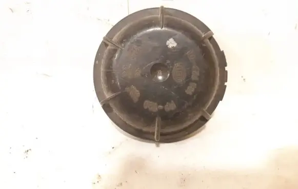 Headlight/headlamp dust cover