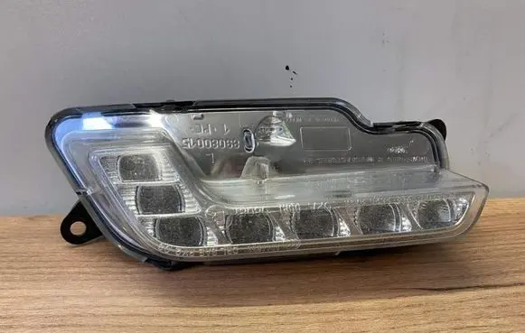 Mercedes-Benz E W212 Front fog light A2128200756