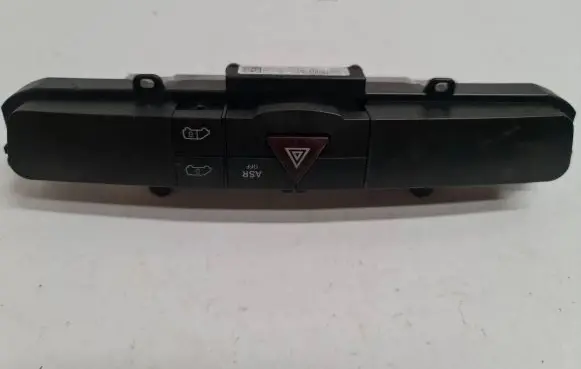 Volkswagen Crafter Hazard light switch 9068700210 0611000128934006 A9068701810