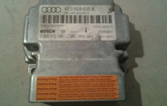 Audi A8 S8 D3 4E Airbag control unit/module 4E0959655K 0285010188