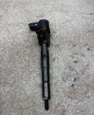 Fiat 500L Fuel injector 0445110524