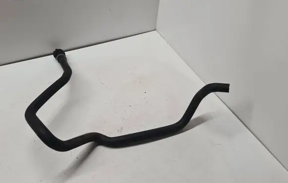 BMW 5 E39 Engine coolant pipe/hose 8378952