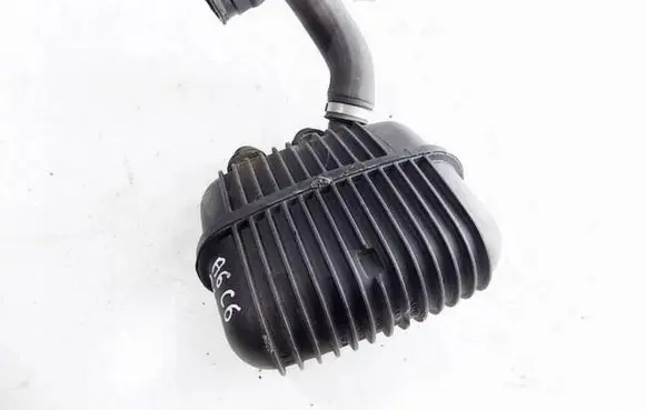Audi A6 S6 C6 4F Intake resonator 