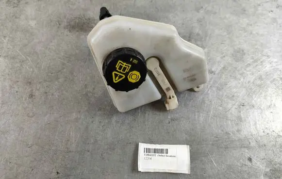 Jaguar F-Pace Brake fluid reservoir T2H42222