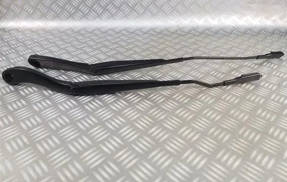 Ford Kuga III Front wiper blade arm LJ6B17527AA