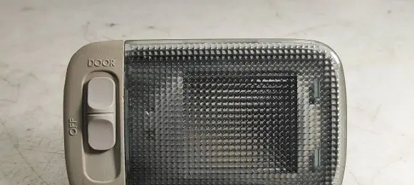 Subaru Outback Rear seat light