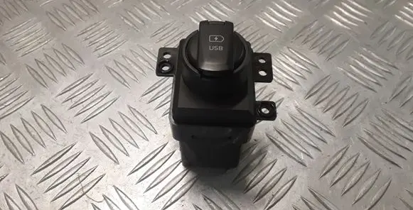 KIA Sportage USB socket connector 96125C5010