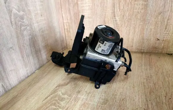 Opel Zafira B ABS Pump 13246534