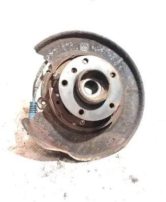 BMW 5 E39 Rear wheel hub