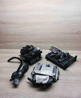 Citroen C5 Engine control unit/module ECU 9661971380 9663510580