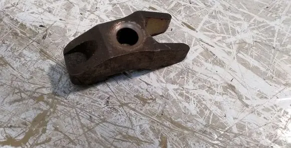 Audi A6 S6 C5 4B Fuel Injector clamp holder