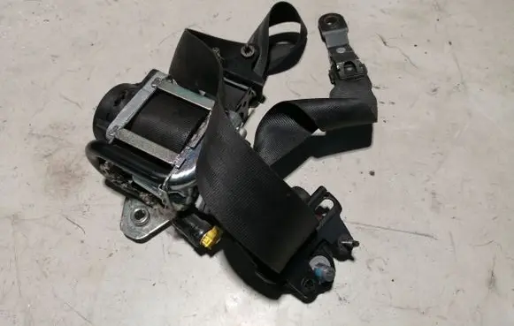 Volvo S60 Front seatbelt 39800482 616155800