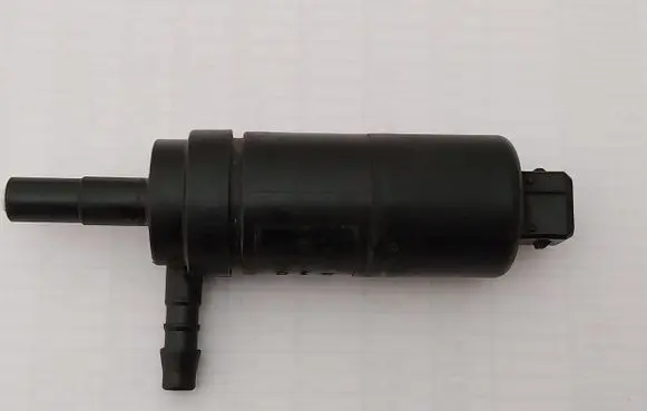 Iveco Daily 4th gen Headlight washer pump 0392040019
