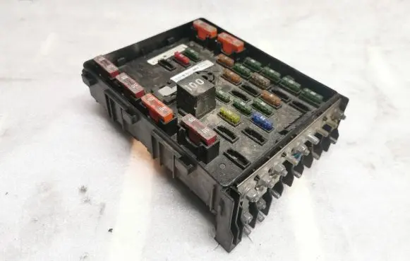 Volkswagen Sharan Fuse box set 3C0937125 KB1124404082 024605