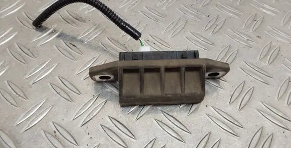 Toyota Yaris Tailgate opening switch 
