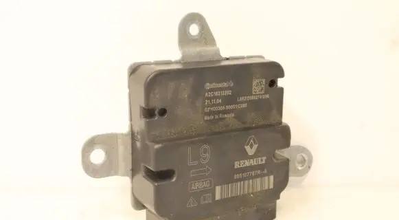 Opel Movano B Airbag control unit/module 985107767R