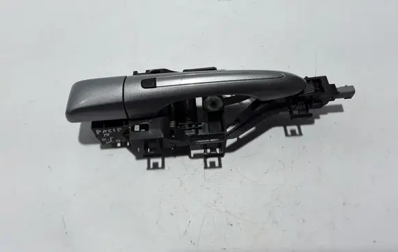Chrysler Pacifica Sliding door exterior handle 