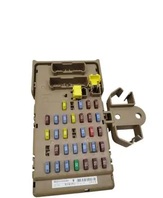 Subaru B9 Tribeca Fuse module 82201XA03A