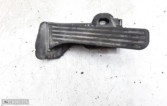 Volkswagen PASSAT B7 Accelerator throttle pedal 1k2721503aj