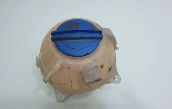 Seat Ibiza IV (6J,6P) Coolant expansion tank/reservoir 6Q0121407
