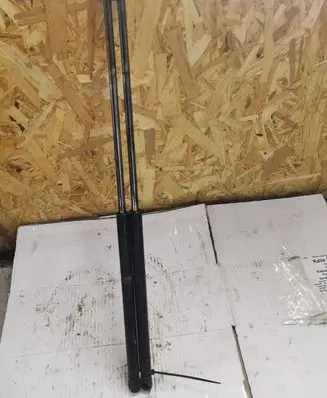Renault Scenic I Tailgate strut 