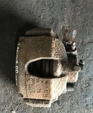 Renault Laguna II Front brake caliper