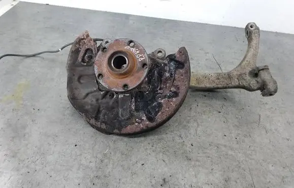 Audi A4 S4 B5 8D Front wheel hub spindle knuckle 