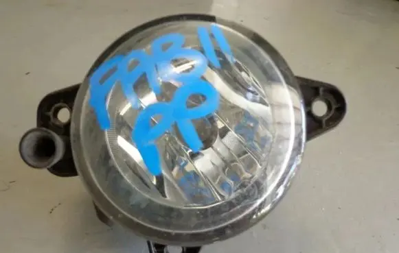 Skoda Fabia Mk2 (5J) Front fog light