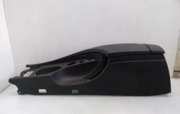 BMW 5 E60 E61 Center console 7060013